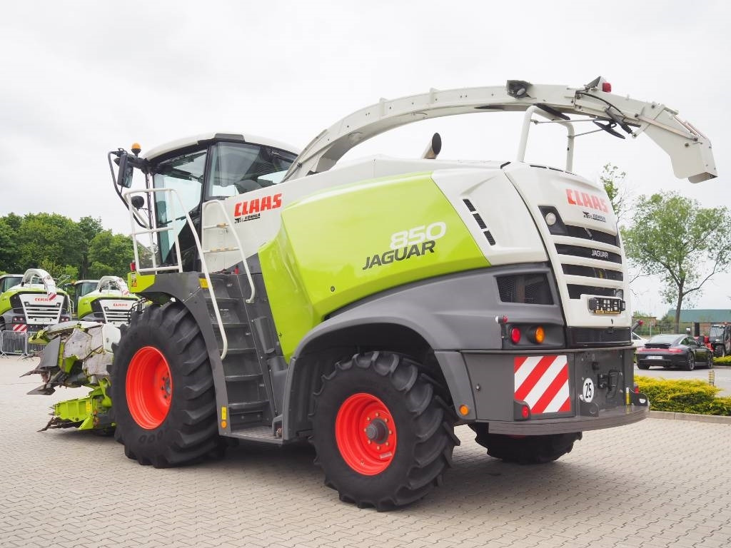 Claas Jaguar 850 + Orbis 450 - Picadora de forragem automotriz: foto 2 Claas Jaguar 850 + Orbis 450 - Picadora de forragem automotriz: foto 2