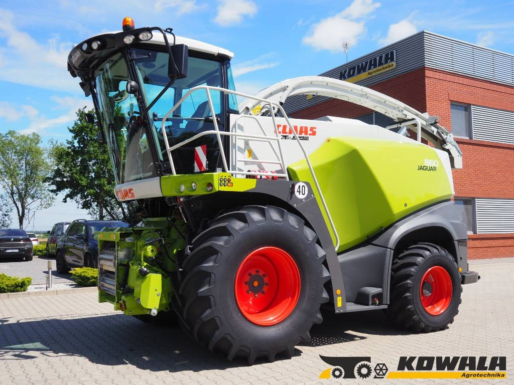 Claas Jaguar 860 4WD - Picadora de forragem automotriz: foto 1 Claas Jaguar 860 4WD - Picadora de forragem automotriz: foto 1