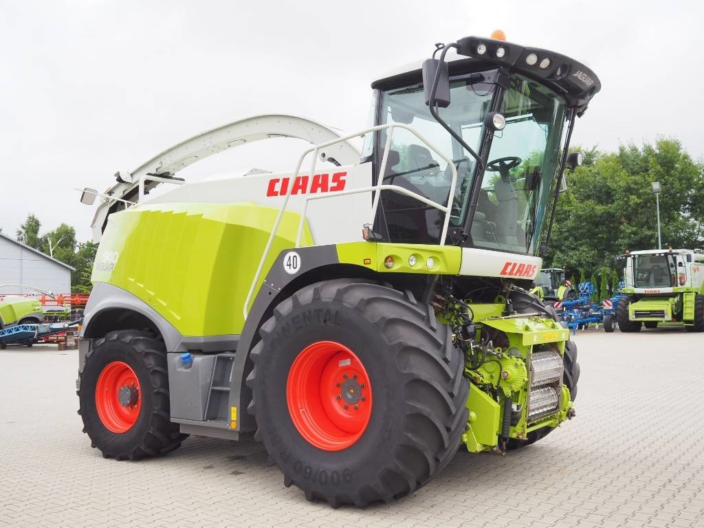 Claas Jaguar 940 4WD - Picadora de forragem automotriz: foto 4 Claas Jaguar 940 4WD - Picadora de forragem automotriz: foto 4