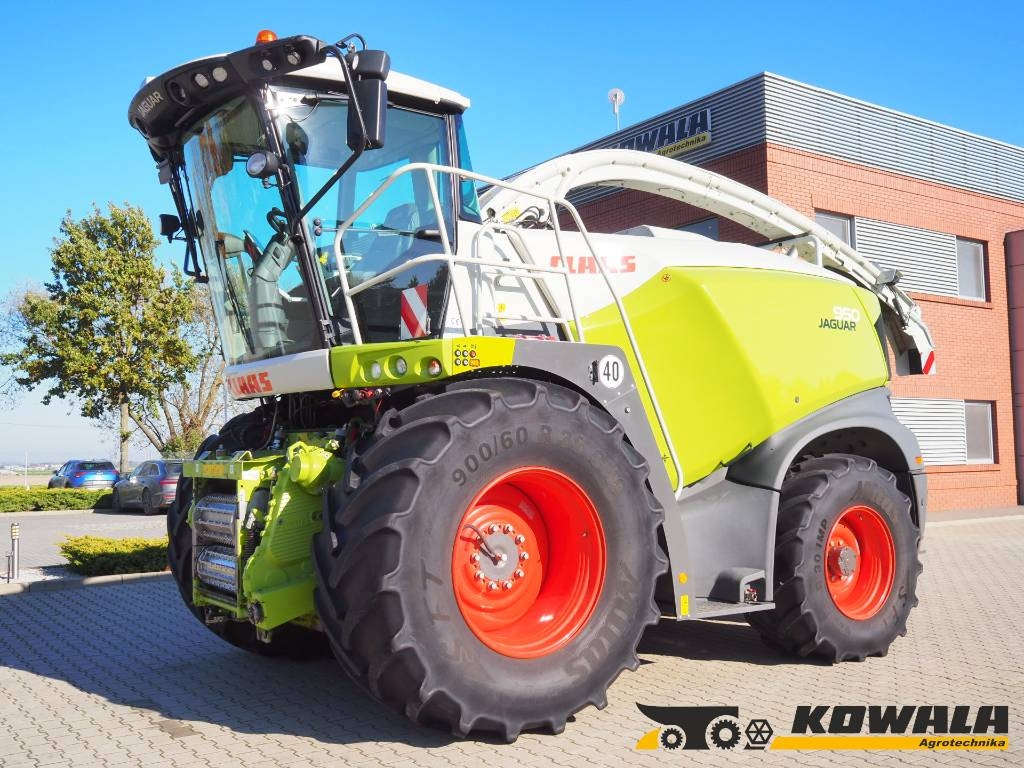 Claas Jaguar 950 4x4 - Picadora de forragem automotriz: foto 1 Claas Jaguar 950 4x4 - Picadora de forragem automotriz: foto 1