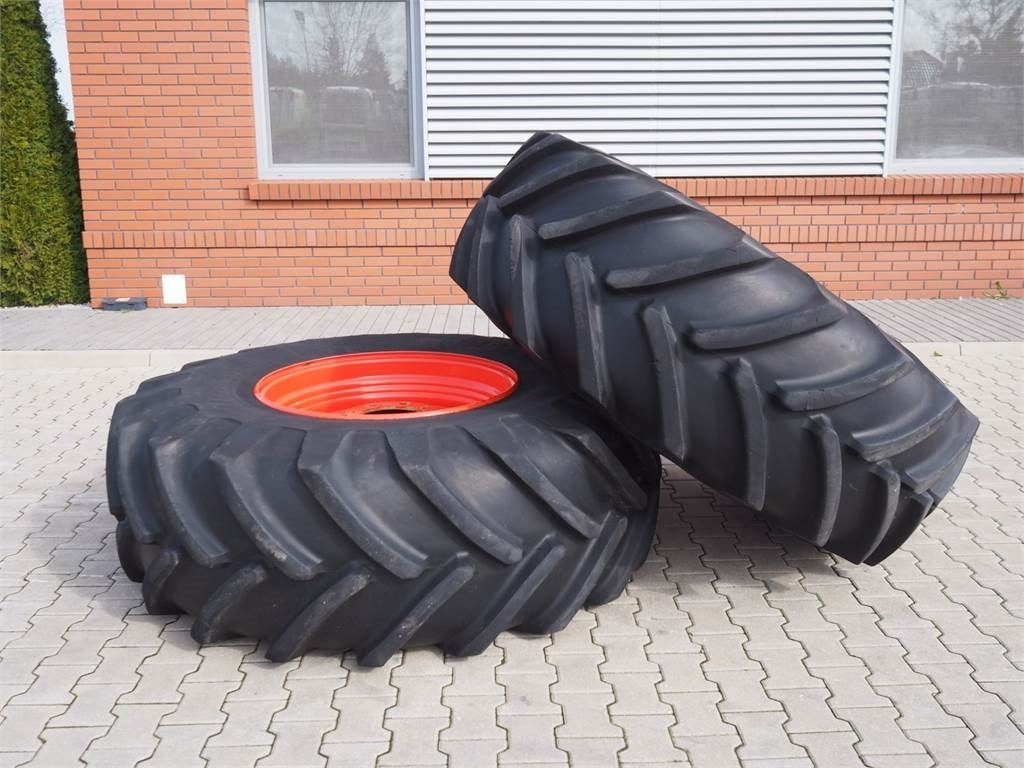 Claas Koła rolnicze 650/75 R32 - Claas - Máquina para produção de feno: foto 2 Claas Koła rolnicze 650/75 R32 - Claas - Máquina para produção de feno: foto 2
