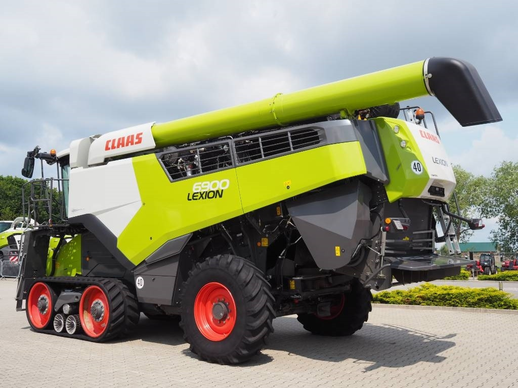 Claas Lexion 6900 TT + V930 - Ceifeira debulhadora: foto 2 Claas Lexion 6900 TT + V930 - Ceifeira debulhadora: foto 2