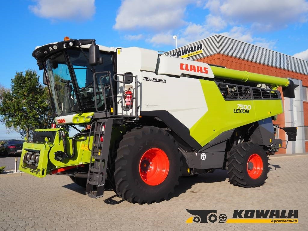 Claas Lexion 7500 + V930 - Ceifeira debulhadora: foto 1 Claas Lexion 7500 + V930 - Ceifeira debulhadora: foto 1