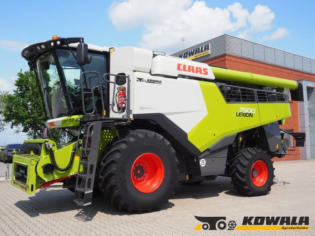 Claas Lexion 7500 + V930 - Ceifeira debulhadora: foto 1 Claas Lexion 7500 + V930 - Ceifeira debulhadora: foto 1