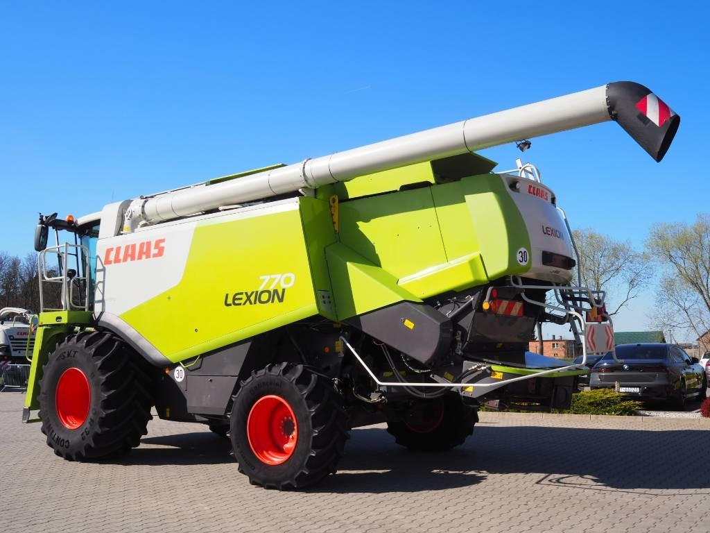 Claas Lexion 770 GPS + V1050 - Ceifeira debulhadora: foto 2 Claas Lexion 770 GPS + V1050 - Ceifeira debulhadora: foto 2