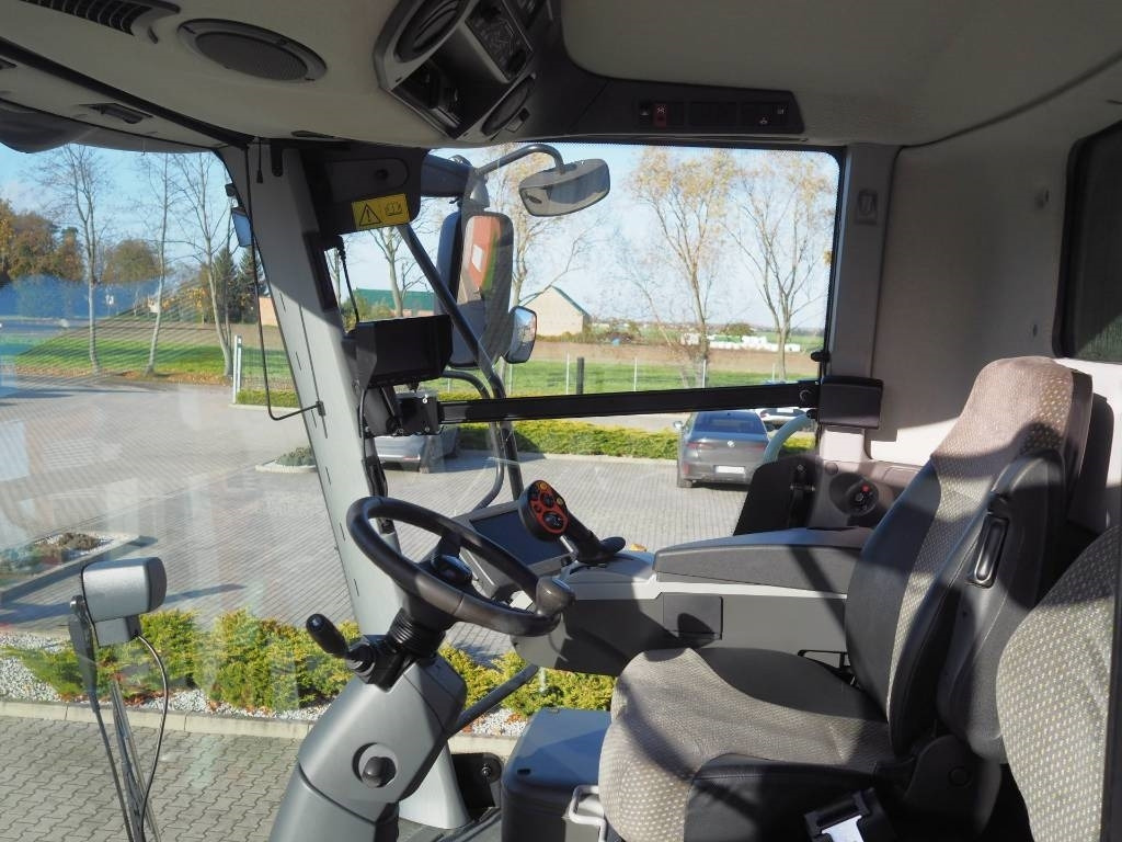 Claas Lexion 770TT 4x4 + V1200 - Ceifeira debulhadora: foto 5 Claas Lexion 770TT 4x4 + V1200 - Ceifeira debulhadora: foto 5