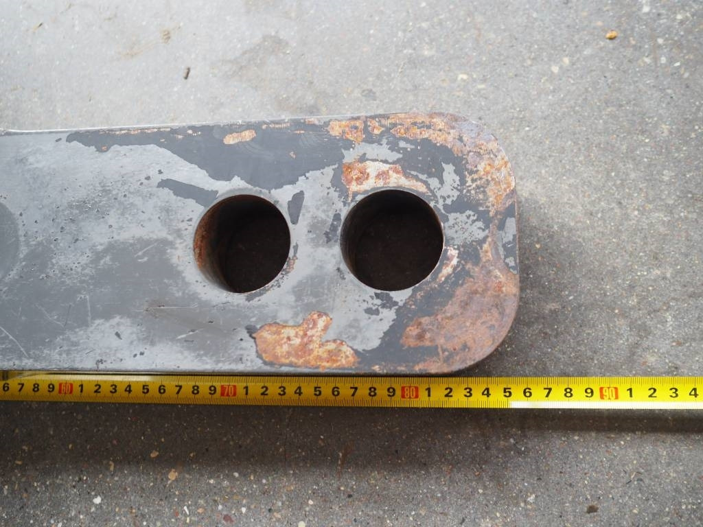 Claas Xerion - bumper hitch K80 - Carroceria e exterior por Máquina agrícola: foto 2 Claas Xerion - bumper hitch K80 - Carroceria e exterior por Máquina agrícola: foto 2