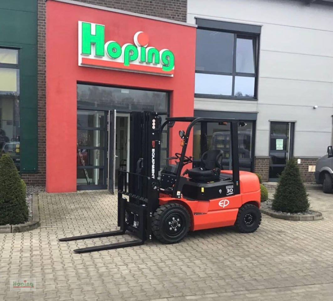 EP Equipment Stapler EFL302 - Empilhadeira elétrica: foto 4 EP Equipment Stapler EFL302 - Empilhadeira elétrica: foto 4