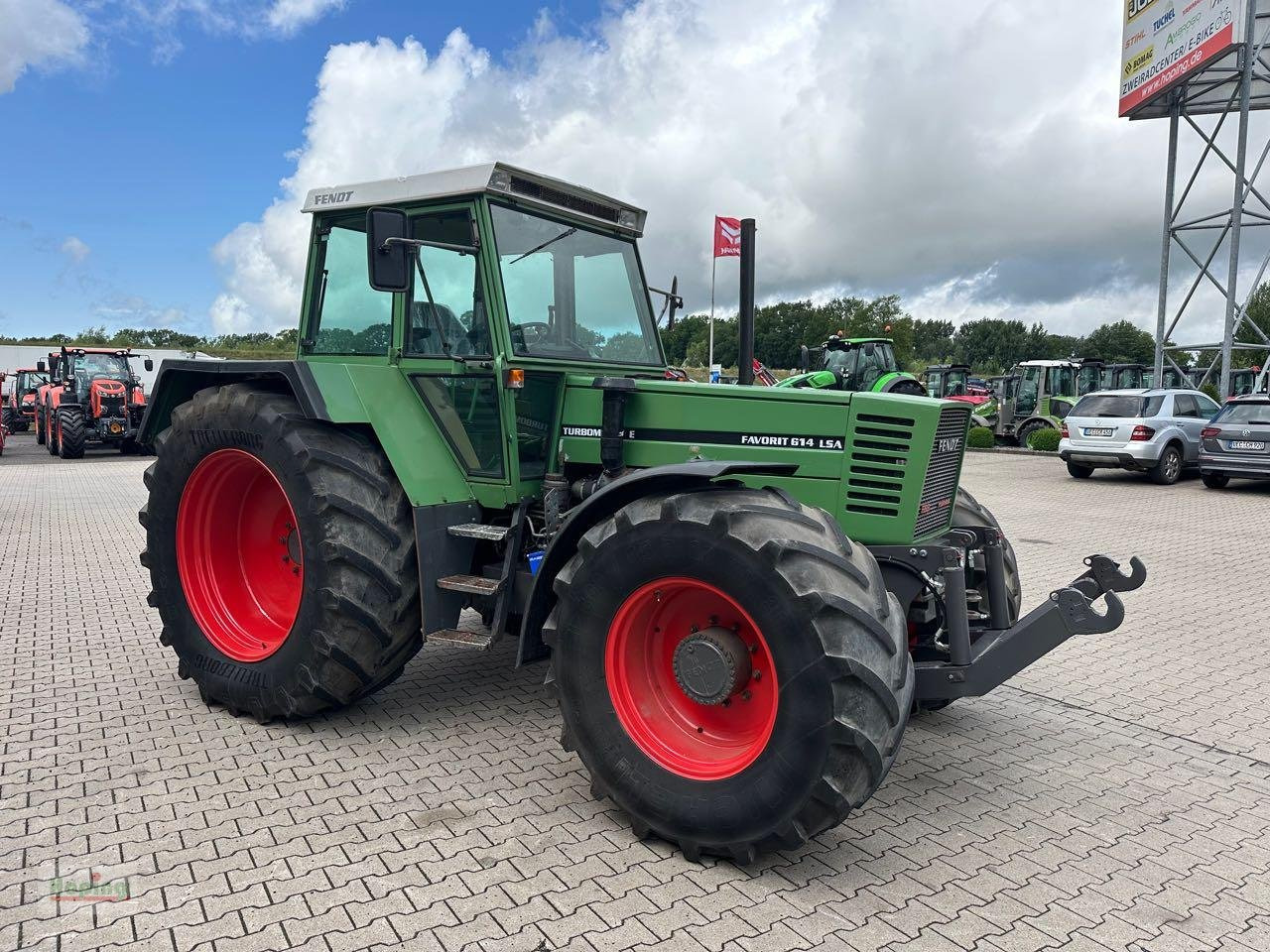 Fendt Favorit 614 LSA Turbomatik - Trator: foto 4 Fendt Favorit 614 LSA Turbomatik - Trator: foto 4