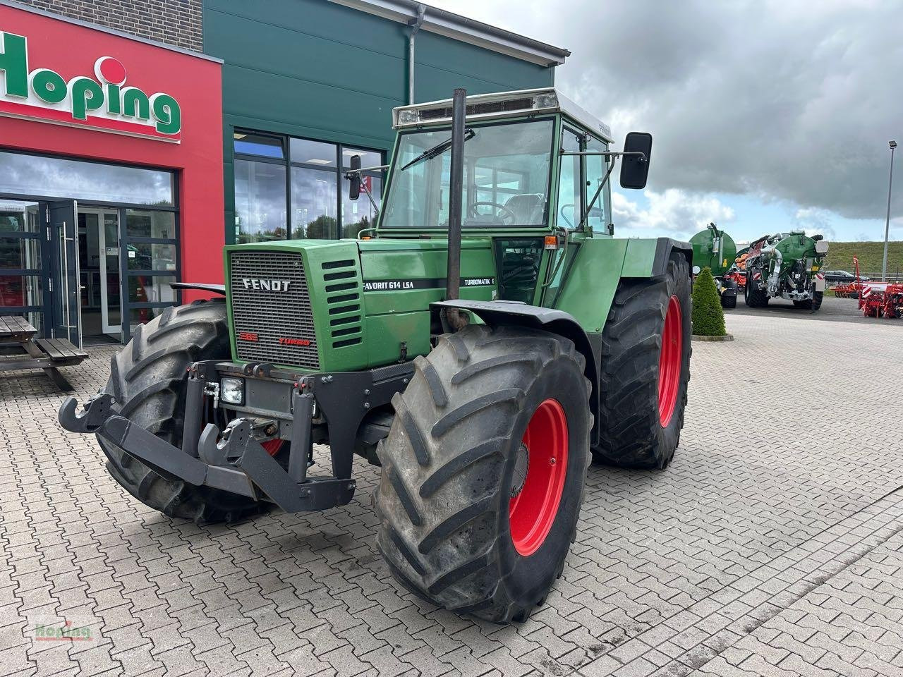Fendt Favorit 614 LSA Turbomatik - Trator: foto 2 Fendt Favorit 614 LSA Turbomatik - Trator: foto 2
