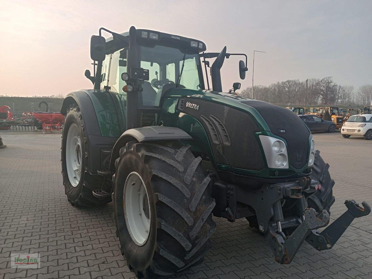 Trator Valtra T203 D: foto 8