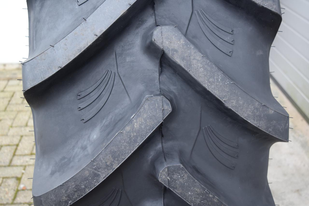 520/70R34 ***GRI*** - Pneu: foto 2 520/70R34 ***GRI*** - Pneu: foto 2