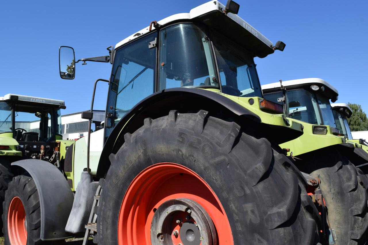 CLAAS Ares 826 RZ - Trator: foto 4 CLAAS Ares 826 RZ - Trator: foto 4