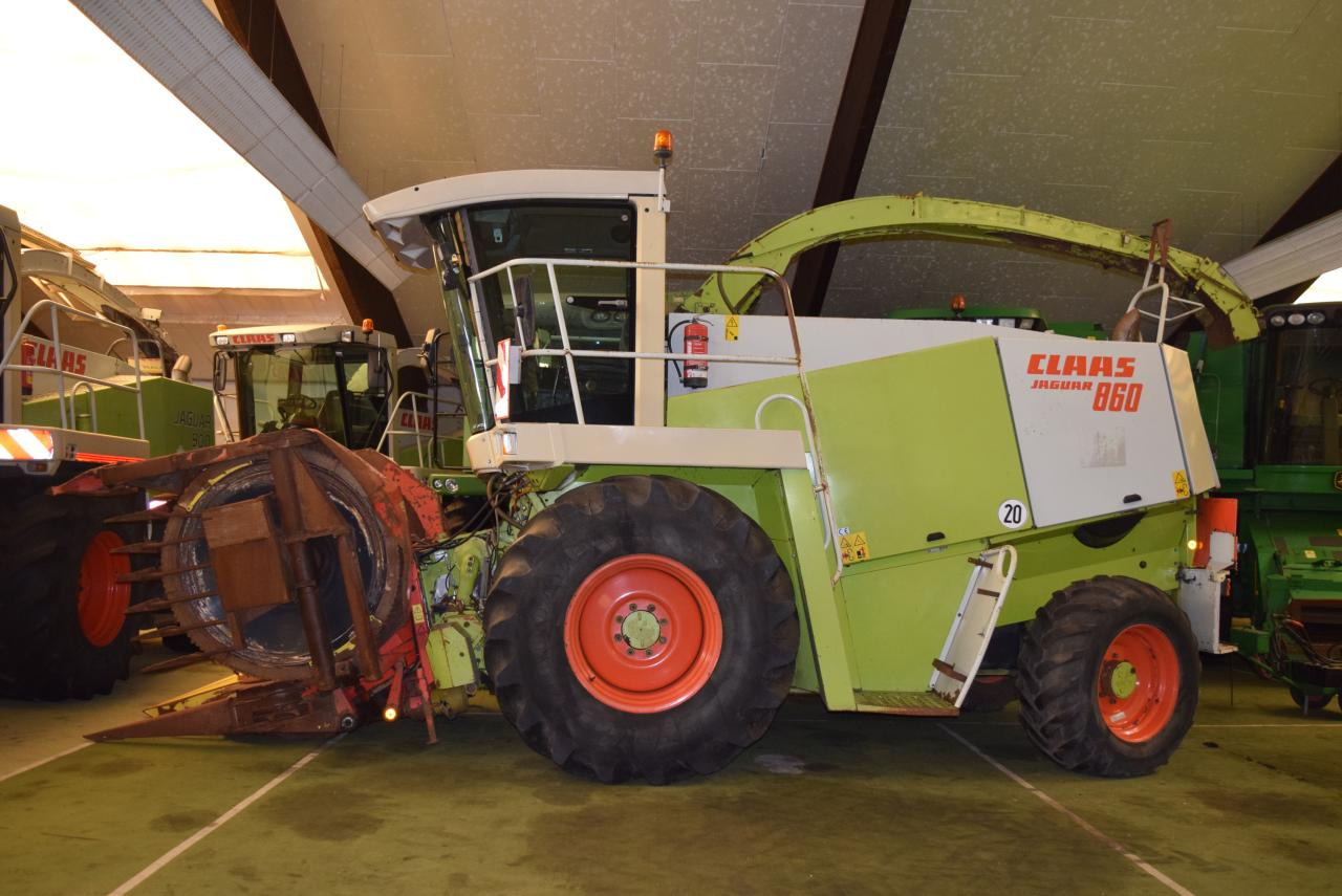 CLAAS Jaguar 860 - Picadora de forragem automotriz: foto 1 CLAAS Jaguar 860 - Picadora de forragem automotriz: foto 1