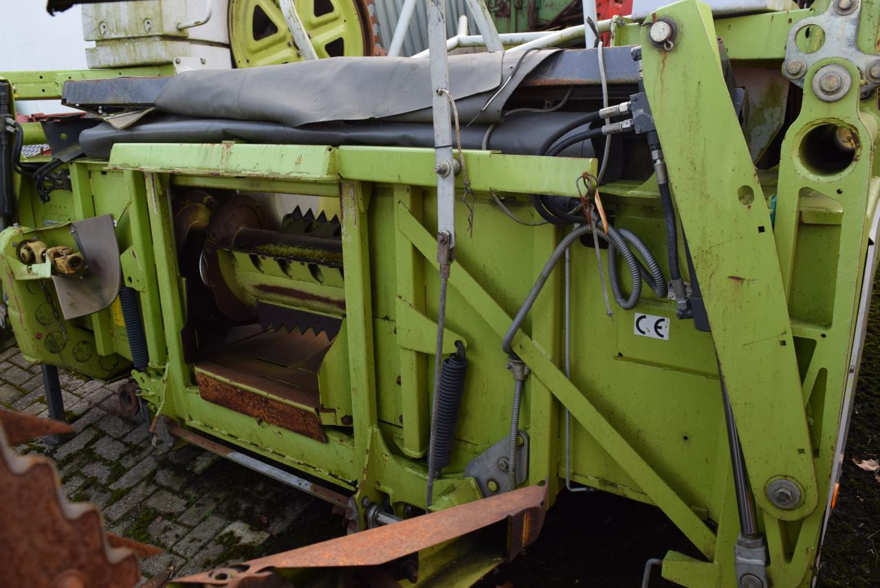 CLAAS RU 600 - Plataforma para colher milho: foto 4 CLAAS RU 600 - Plataforma para colher milho: foto 4