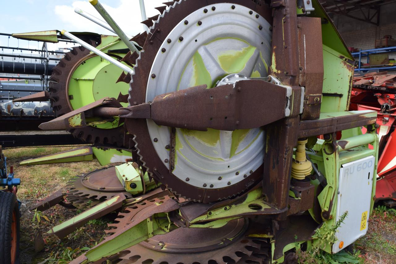 CLAAS RU 600 - Plataforma para colher milho: foto 1 CLAAS RU 600 - Plataforma para colher milho: foto 1