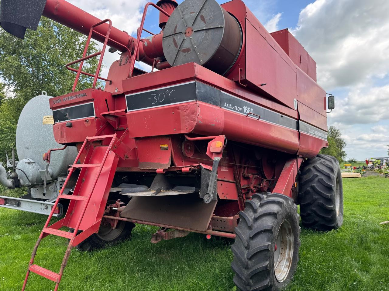 Case-IH 1680 Axial - Ceifeira debulhadora: foto 3 Case-IH 1680 Axial - Ceifeira debulhadora: foto 3