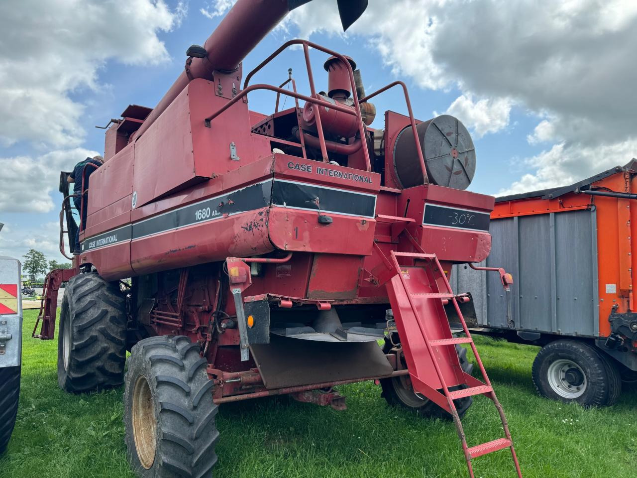 Case-IH 1680 Axial - Ceifeira debulhadora: foto 4 Case-IH 1680 Axial - Ceifeira debulhadora: foto 4