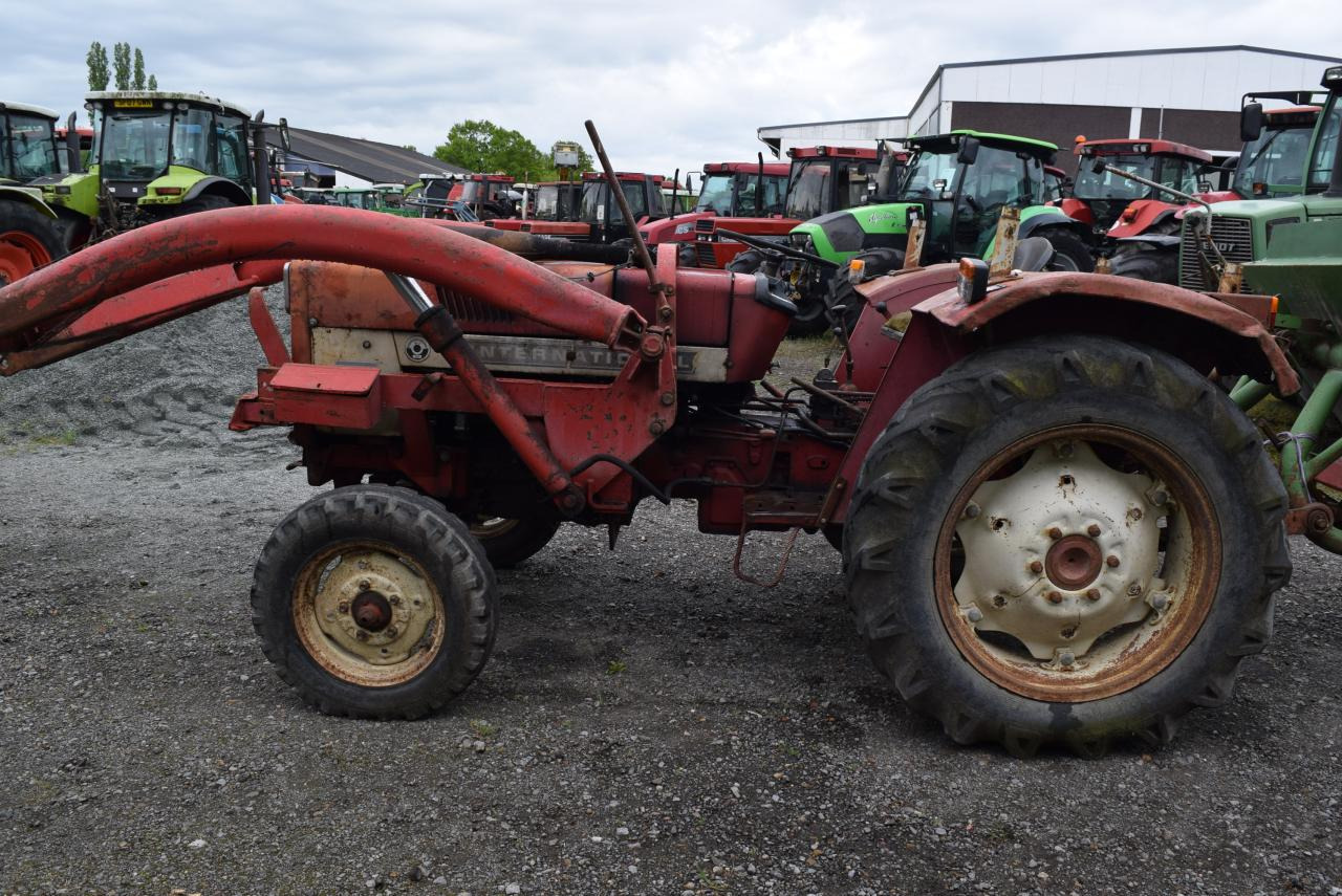 Case-IH 383 - Trator: foto 2 Case-IH 383 - Trator: foto 2