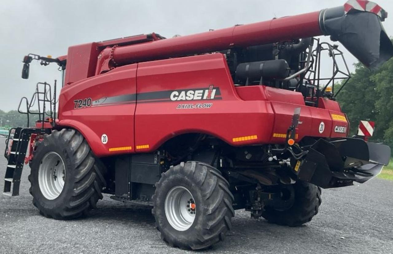 Case-IH Axial Flow 7240 - Ceifeira debulhadora: foto 1 Case-IH Axial Flow 7240 - Ceifeira debulhadora: foto 1
