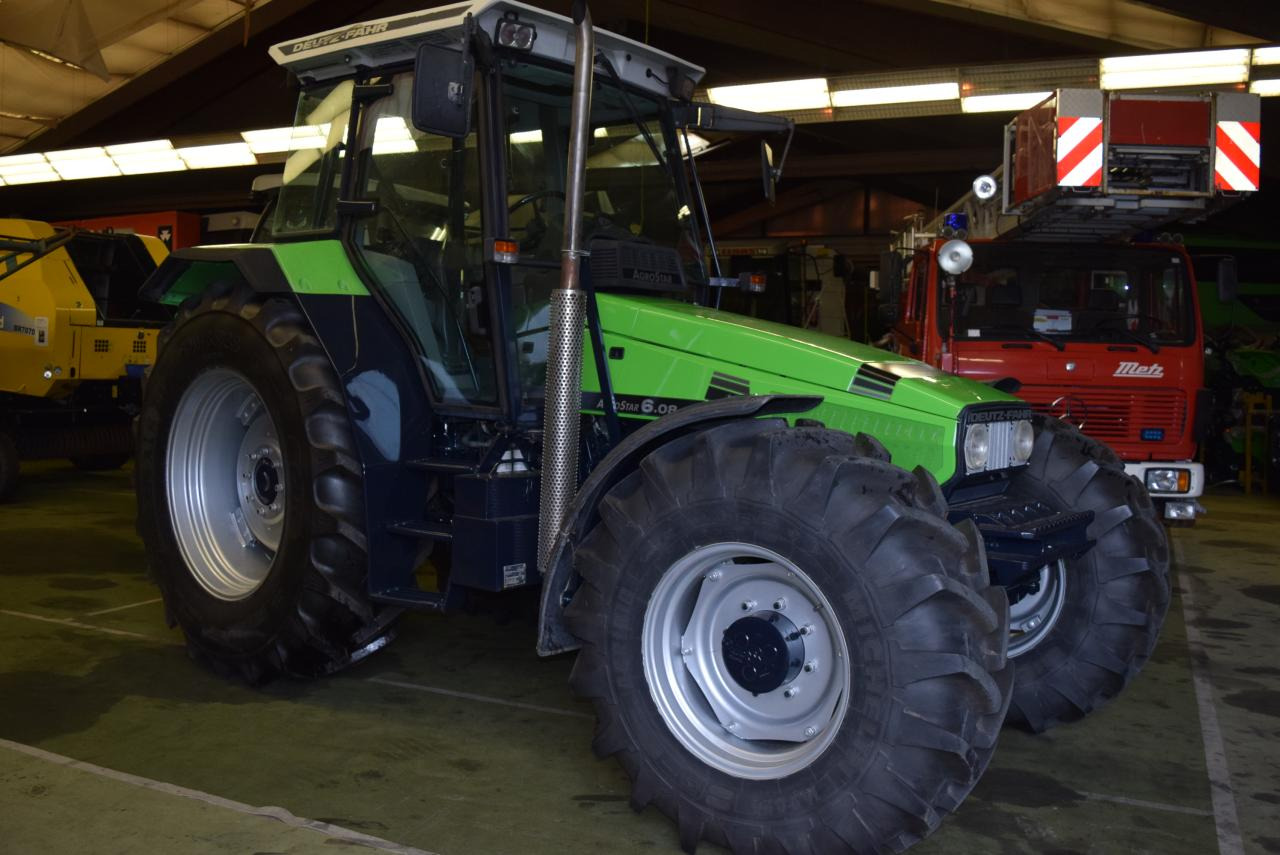 Deutz-Fahr Agrostar 6.08 - Trator: foto 1 Deutz-Fahr Agrostar 6.08 - Trator: foto 1
