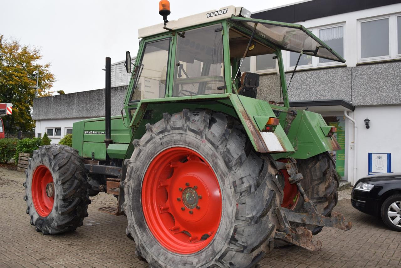 Fendt Favorit 614 LS Turbomatik - Trator: foto 5 Fendt Favorit 614 LS Turbomatik - Trator: foto 5