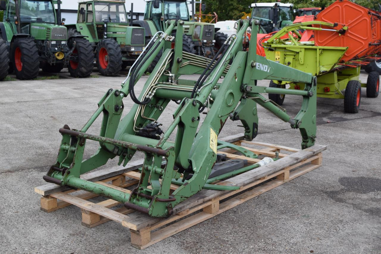 Fendt Frontlader für Serie 400 - Carregador frontal para o trator: foto 1 Fendt Frontlader für Serie 400 - Carregador frontal para o trator: foto 1