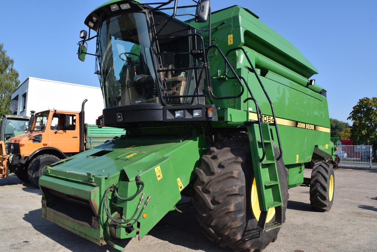 John Deere 2064 - Ceifeira debulhadora: foto 2 John Deere 2064 - Ceifeira debulhadora: foto 2