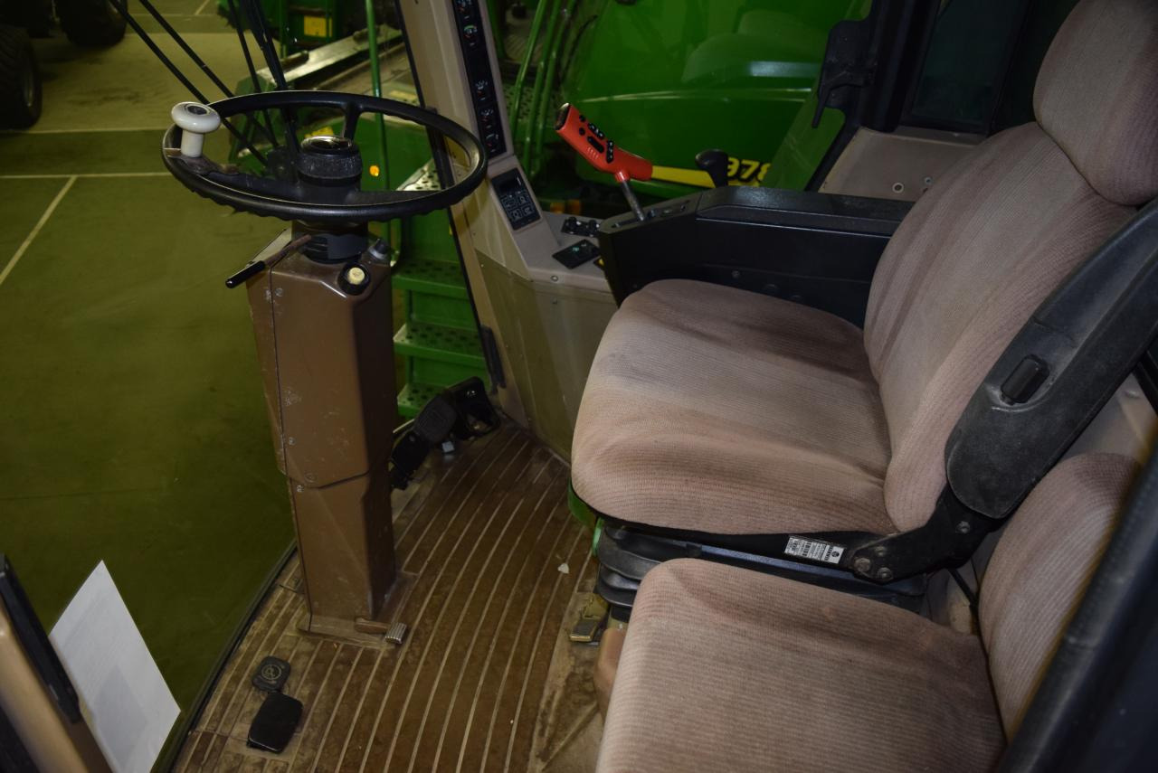 Ceifeira debulhadora John Deere 2064: foto 10