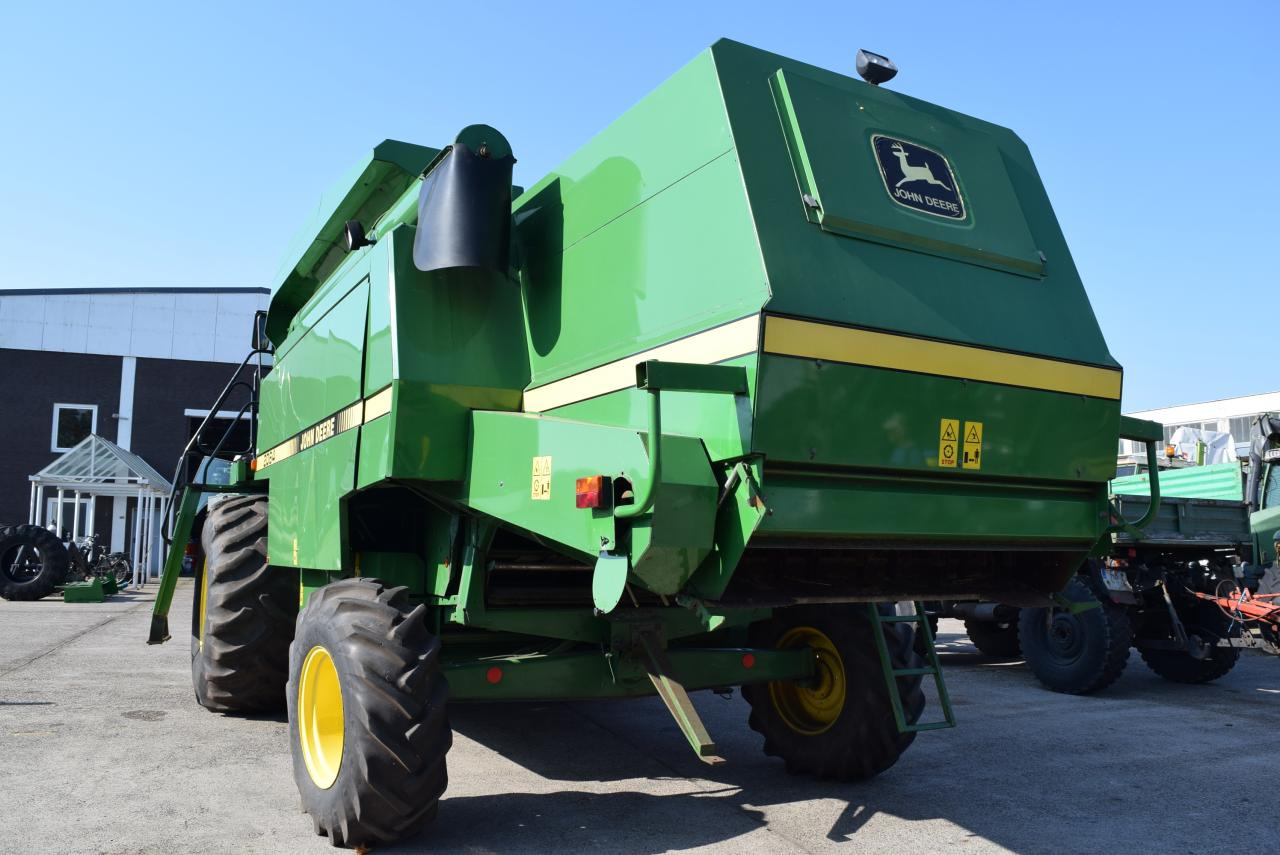 John Deere 2064 - Ceifeira debulhadora: foto 5 John Deere 2064 - Ceifeira debulhadora: foto 5