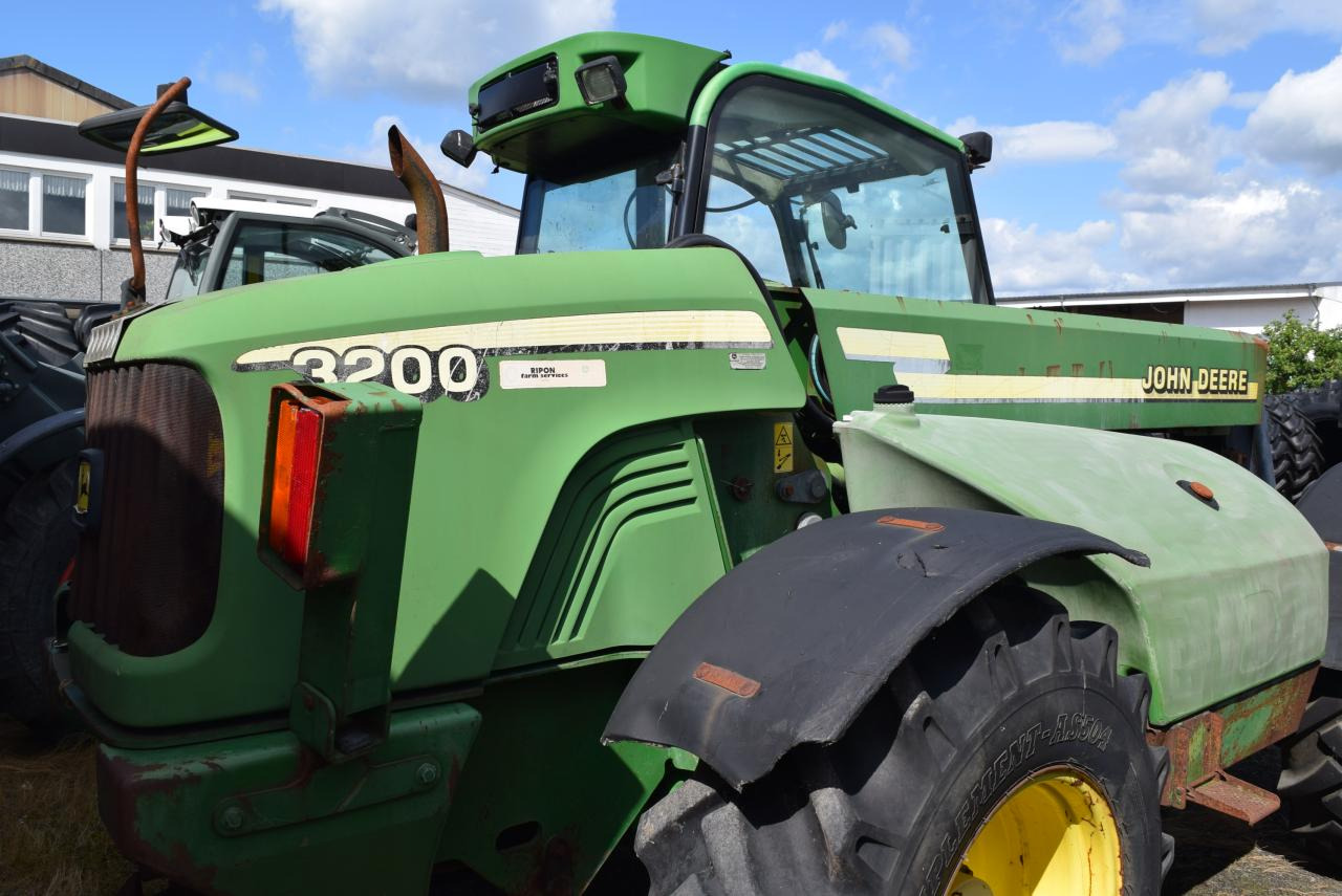 John Deere 3200 - Empilhador telescópico: foto 4 John Deere 3200 - Empilhador telescópico: foto 4