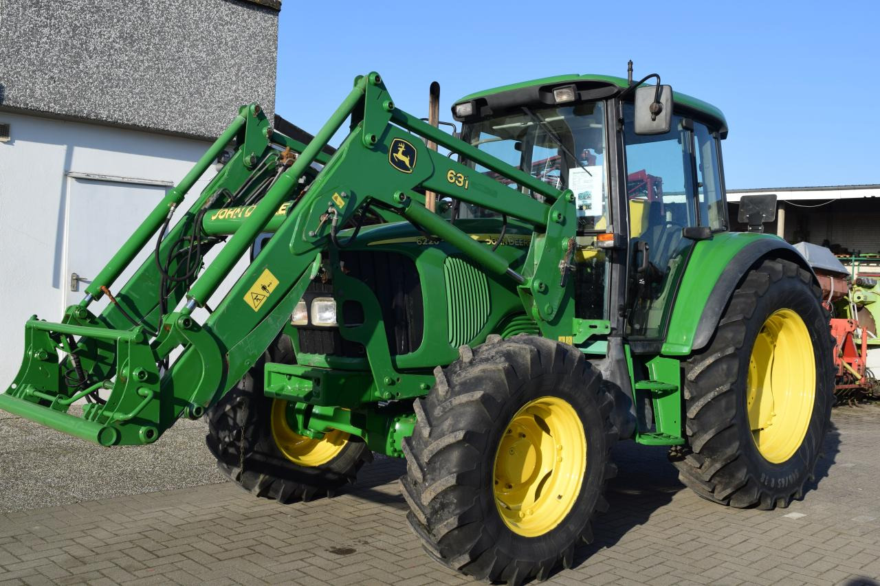 John Deere 6220 - Trator: foto 4 John Deere 6220 - Trator: foto 4