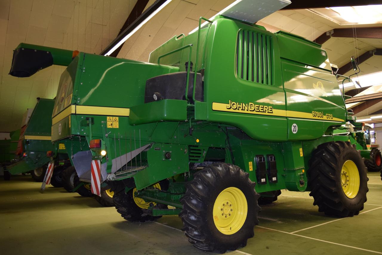 John Deere 9780 i CTS HM - Ceifeira debulhadora: foto 4 John Deere 9780 i CTS HM - Ceifeira debulhadora: foto 4