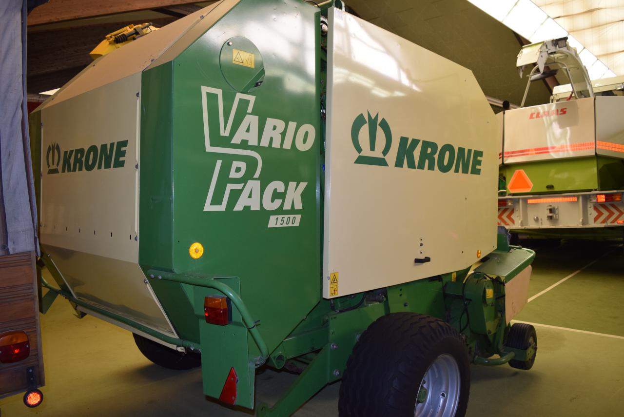 Krone Vario Pack 1500 - Enfardadeira de fardos redondos: foto 4 Krone Vario Pack 1500 - Enfardadeira de fardos redondos: foto 4