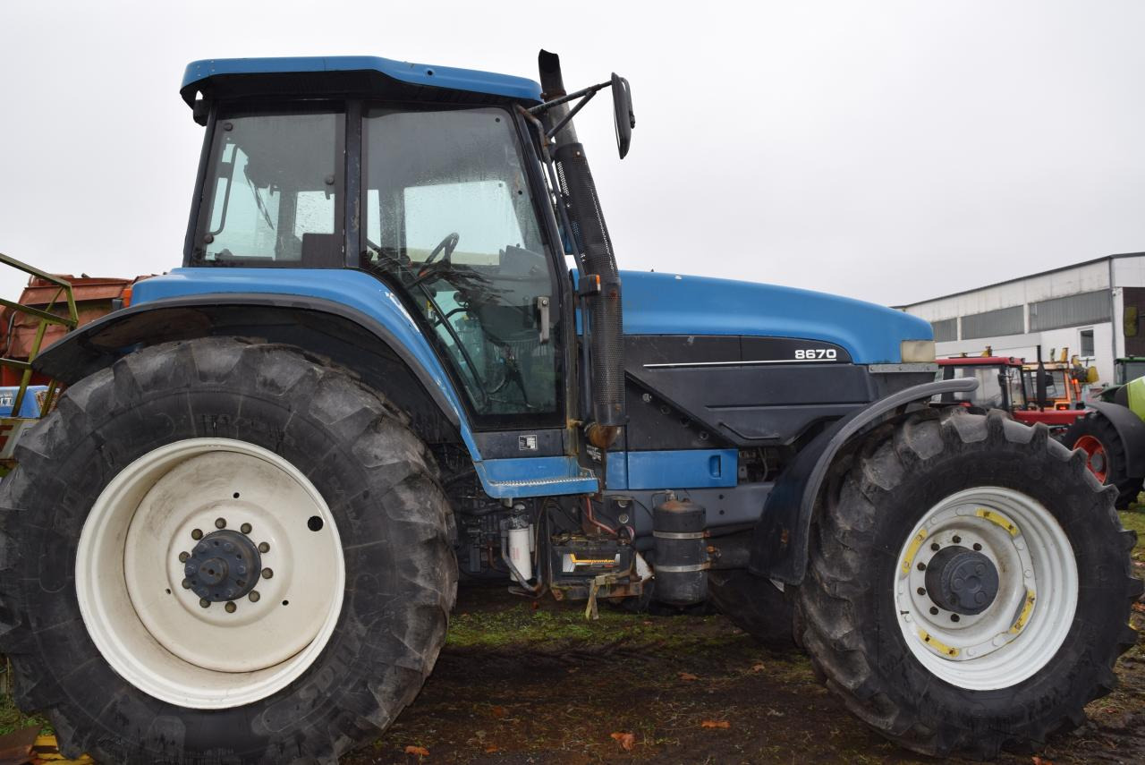 New Holland 8670 TA - Trator: foto 3 New Holland 8670 TA - Trator: foto 3