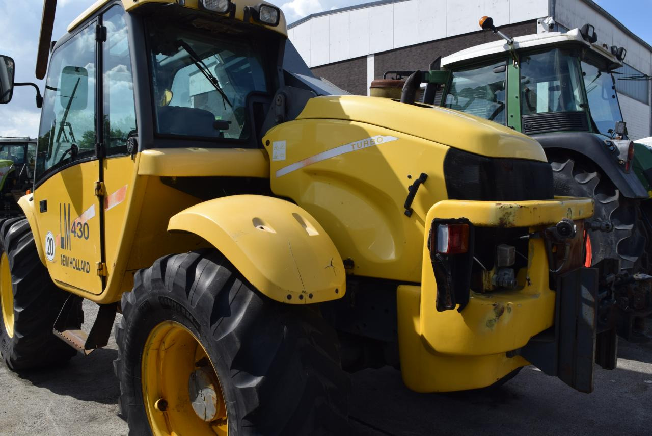 New Holland LM 430 - Empilhador telescópico: foto 4 New Holland LM 430 - Empilhador telescópico: foto 4