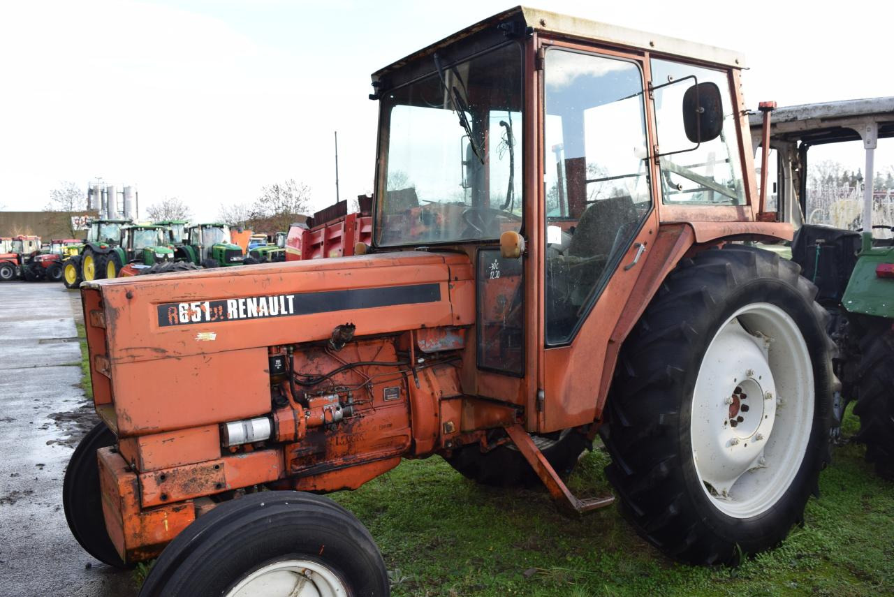 Renault 651 - Trator: foto 1 Renault 651 - Trator: foto 1