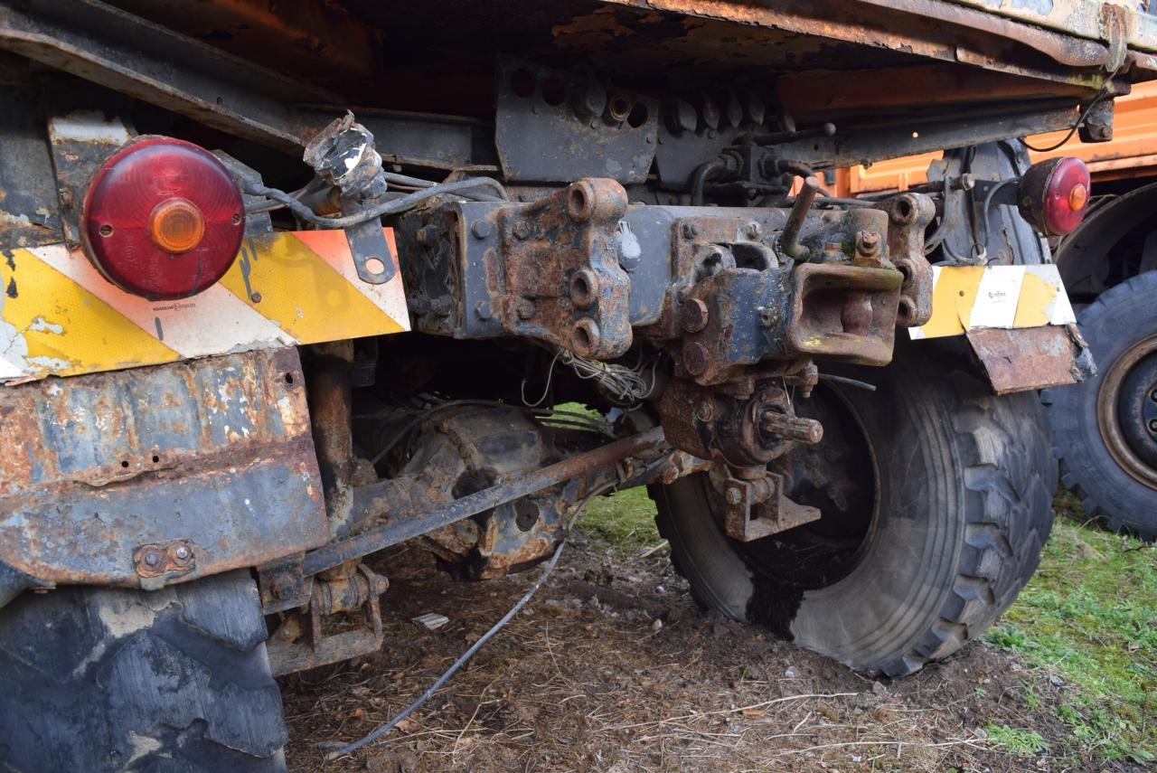 Mercedes-Benz Unimog U 1200 - Veículo municipal/ Especial: foto 5 Mercedes-Benz Unimog U 1200 - Veículo municipal/ Especial: foto 5