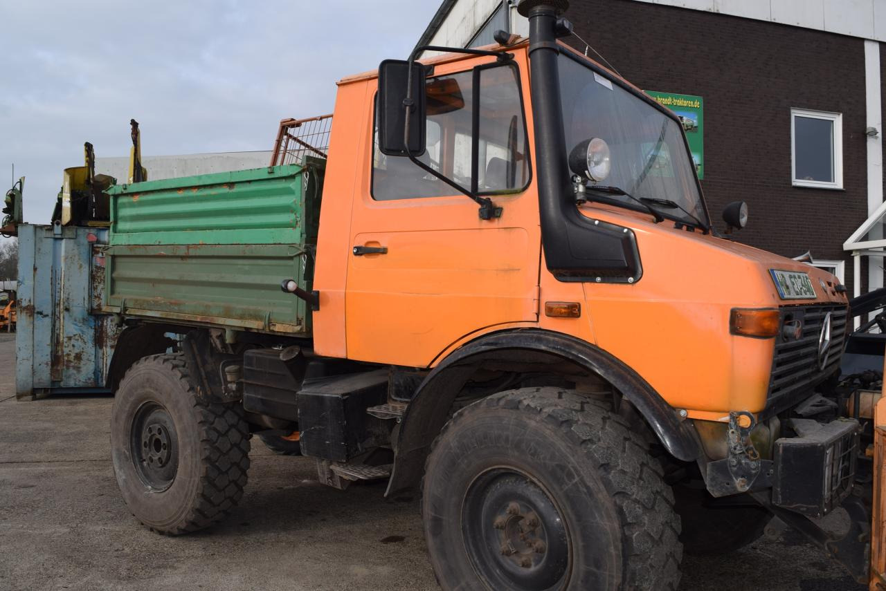 Mercedes-Benz Unimog U 1200 - Veículo municipal/ Especial: foto 1 Mercedes-Benz Unimog U 1200 - Veículo municipal/ Especial: foto 1
