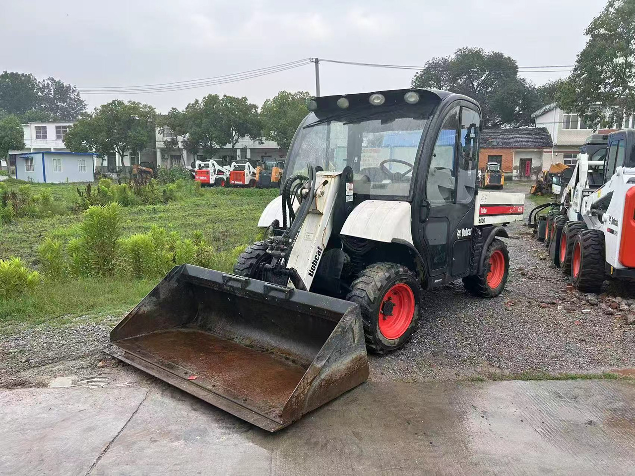 BOBCAT 5600 Toolcat - Mini pá carregadora: foto 3 BOBCAT 5600 Toolcat - Mini pá carregadora: foto 3