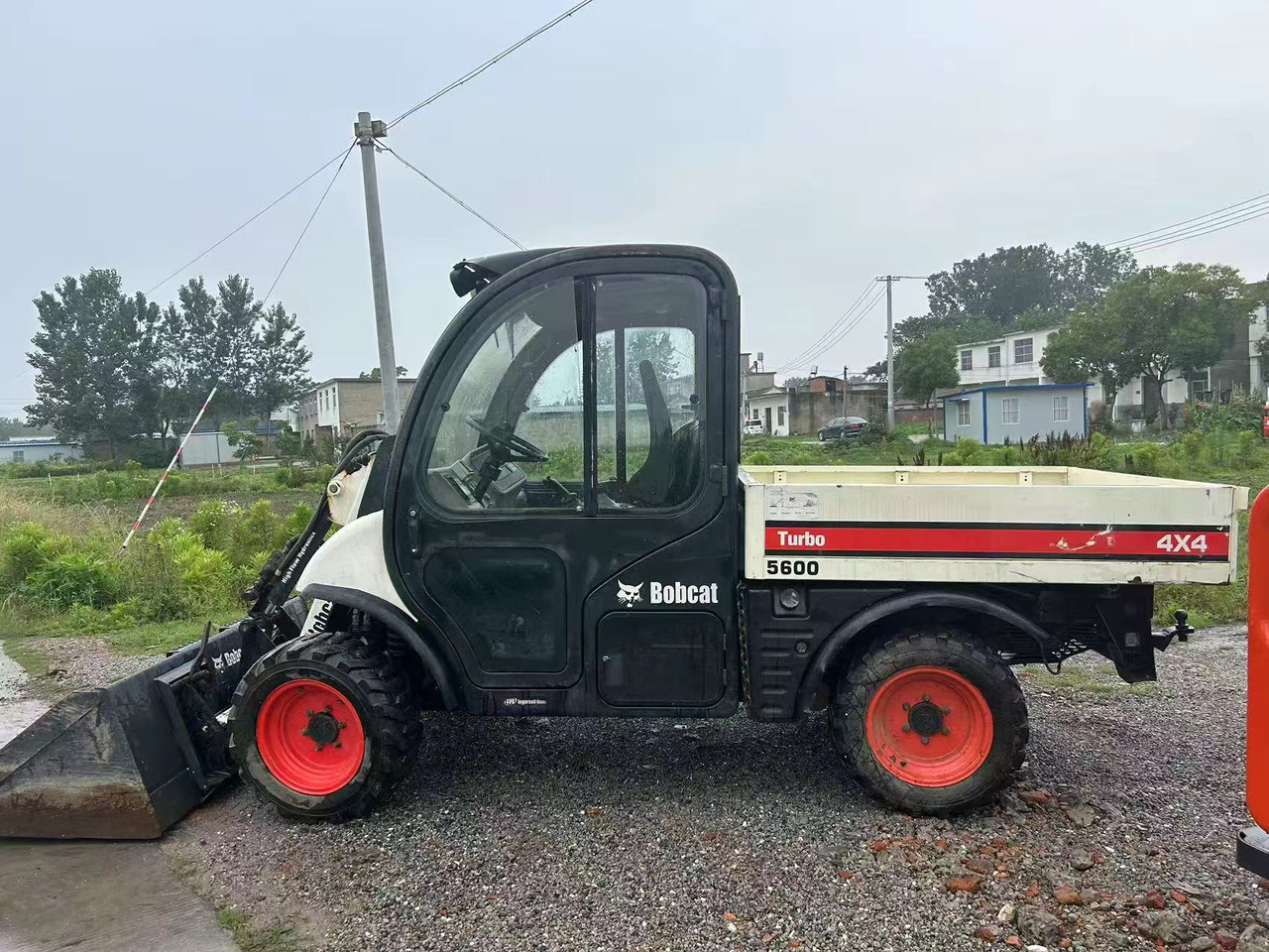 BOBCAT 5600 Toolcat - Mini pá carregadora: foto 1 BOBCAT 5600 Toolcat - Mini pá carregadora: foto 1