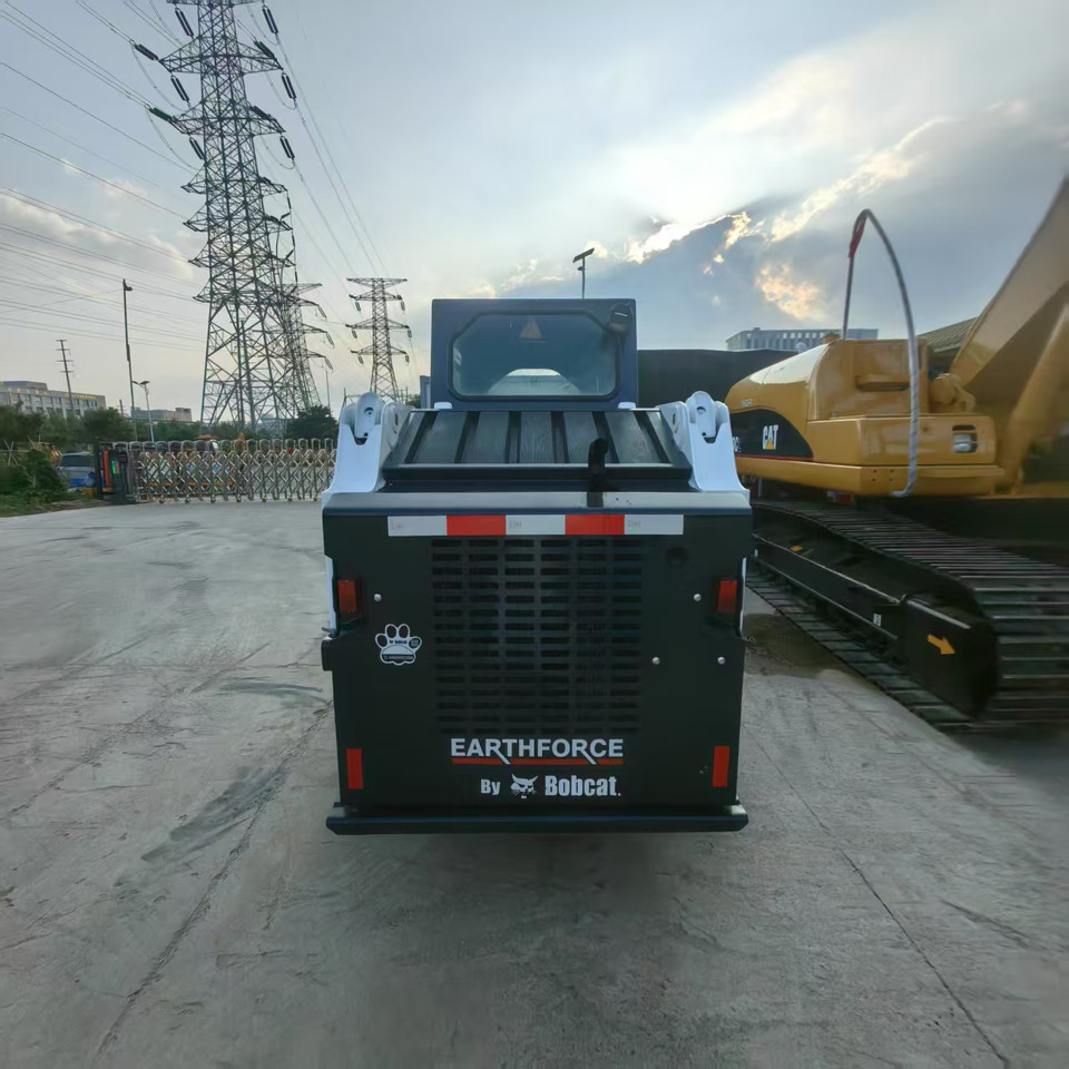 BOBCAT S160 - Mini pá carregadora: foto 4 BOBCAT S160 - Mini pá carregadora: foto 4