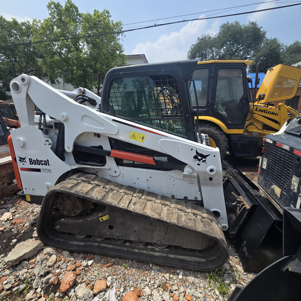 Mini pá carregadora BOBCAT T770: foto 7