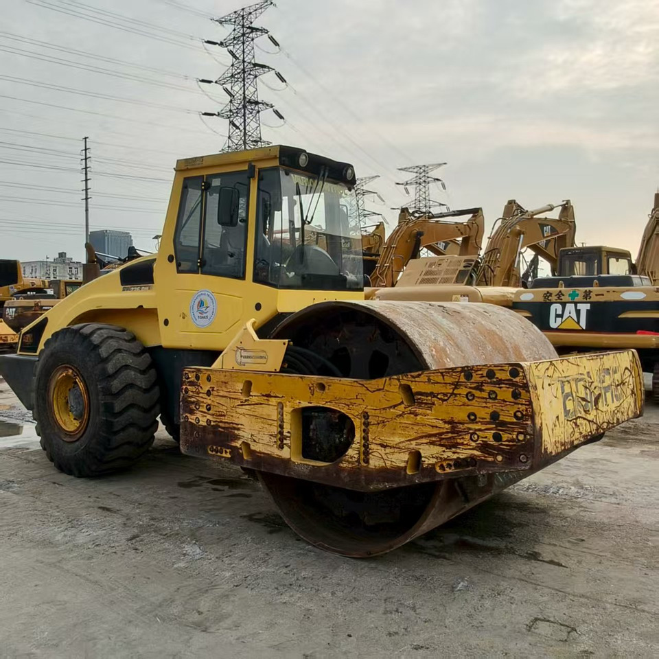 BOMAG BW226DH - Compactador de asfalto: foto 5 BOMAG BW226DH - Compactador de asfalto: foto 5