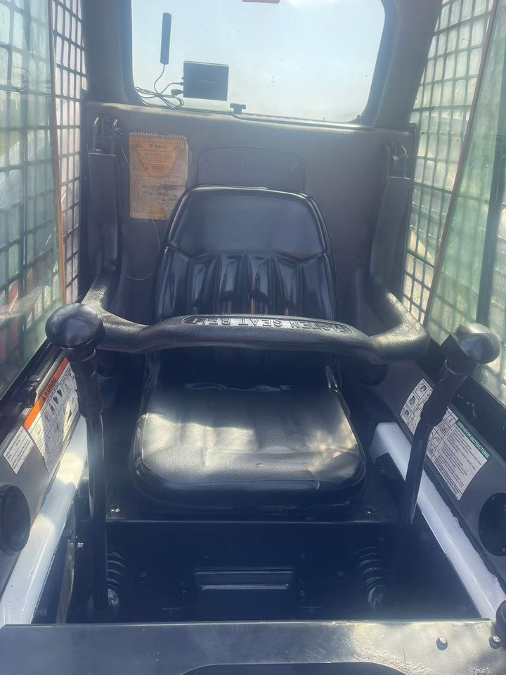 Bobcat S160 - Mini pá carregadora: foto 5 Bobcat S160 - Mini pá carregadora: foto 5