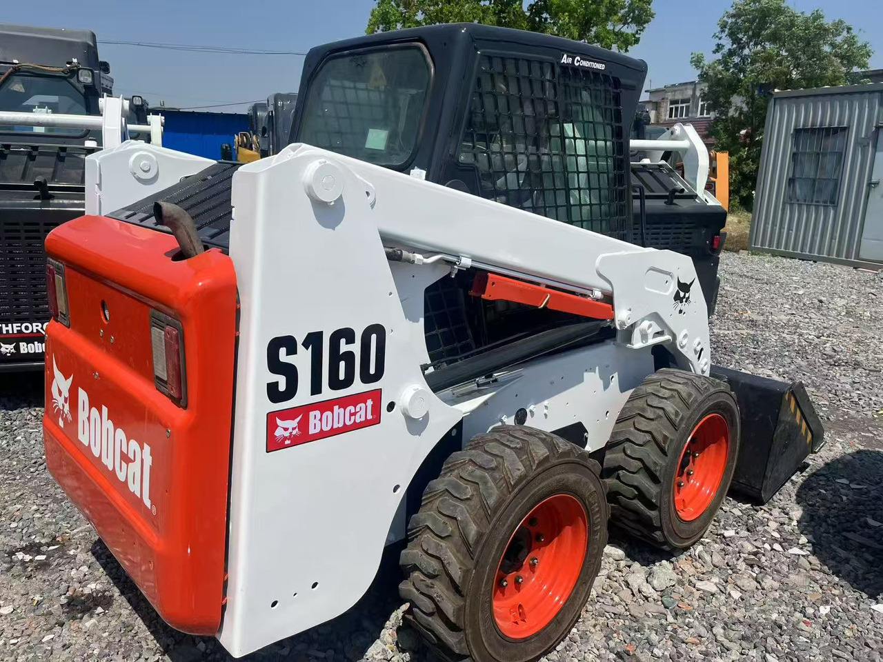 Bobcat S160 - Mini pá carregadora: foto 1 Bobcat S160 - Mini pá carregadora: foto 1