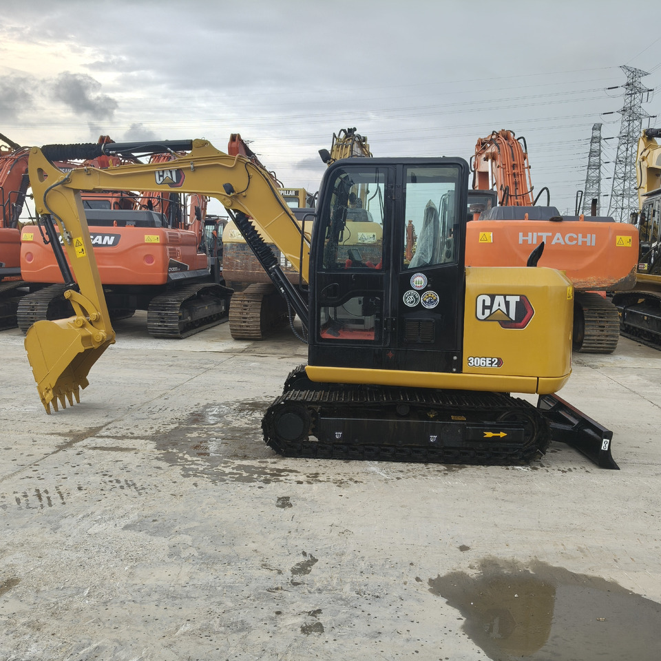 CATERPILLAR 306E - Mini escavadeira: foto 1 CATERPILLAR 306E - Mini escavadeira: foto 1