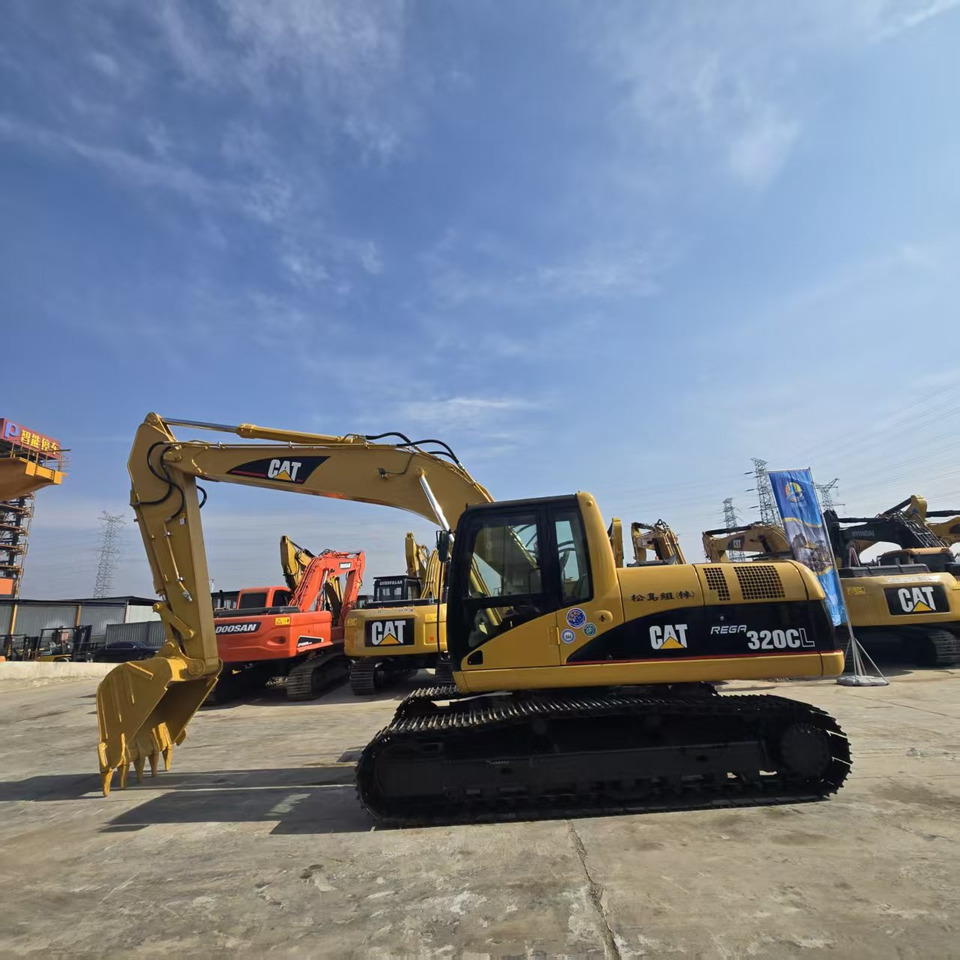 CATERPILLAR 320C - Escavadora de rastos: foto 3 CATERPILLAR 320C - Escavadora de rastos: foto 3