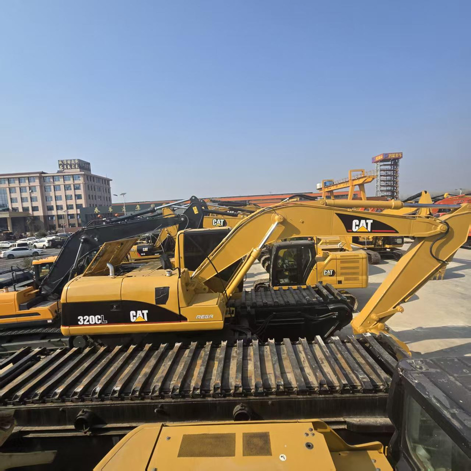 CATERPILLAR 320DL - Escavadeira flutuante: foto 4 CATERPILLAR 320DL - Escavadeira flutuante: foto 4