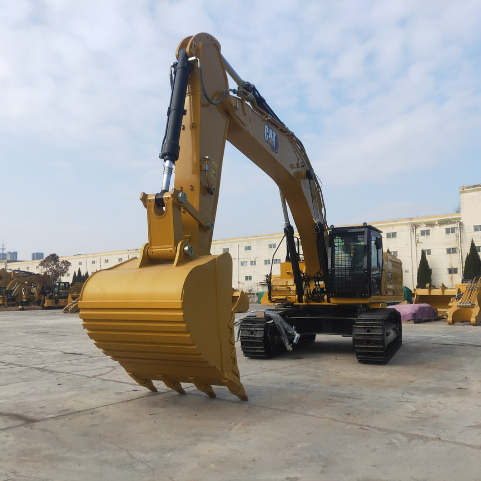 Escavadora de rastos novo CATERPILLAR 350: foto 9